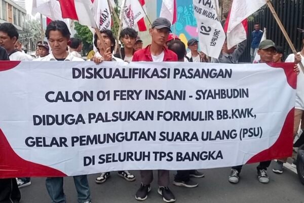 Aktivis KAMAKSI Demo Desak Bawaslu Usut Pelanggaran Pilkada Ulang Bangka